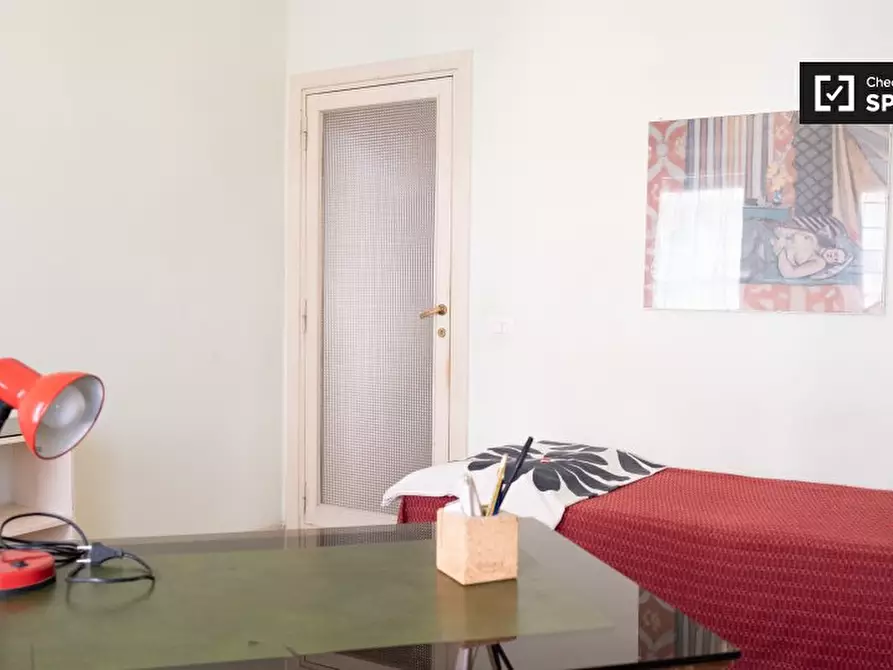 Immagine 7 di Camera condivisa in affitto  in Via Gabriello Chiabrera a Roma