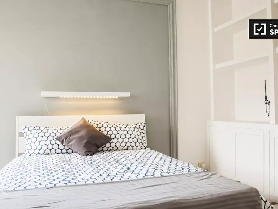 Immagine 2 di Camera condivisa in affitto  in Via Nemorense, 00198 Roma RM, Italy a Roma