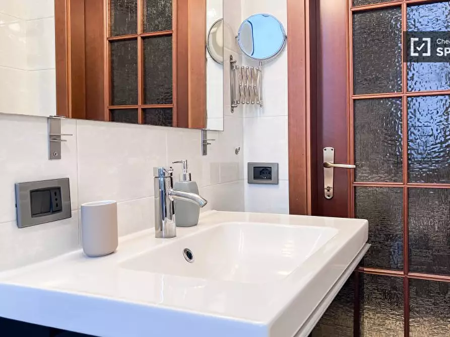 Immagine 7 di Appartamento in affitto  in Via Giulio e Corrado Venini a Milano