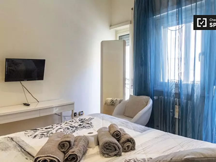 Immagine 19 di Camera condivisa in affitto  in Via Tigrè a Roma