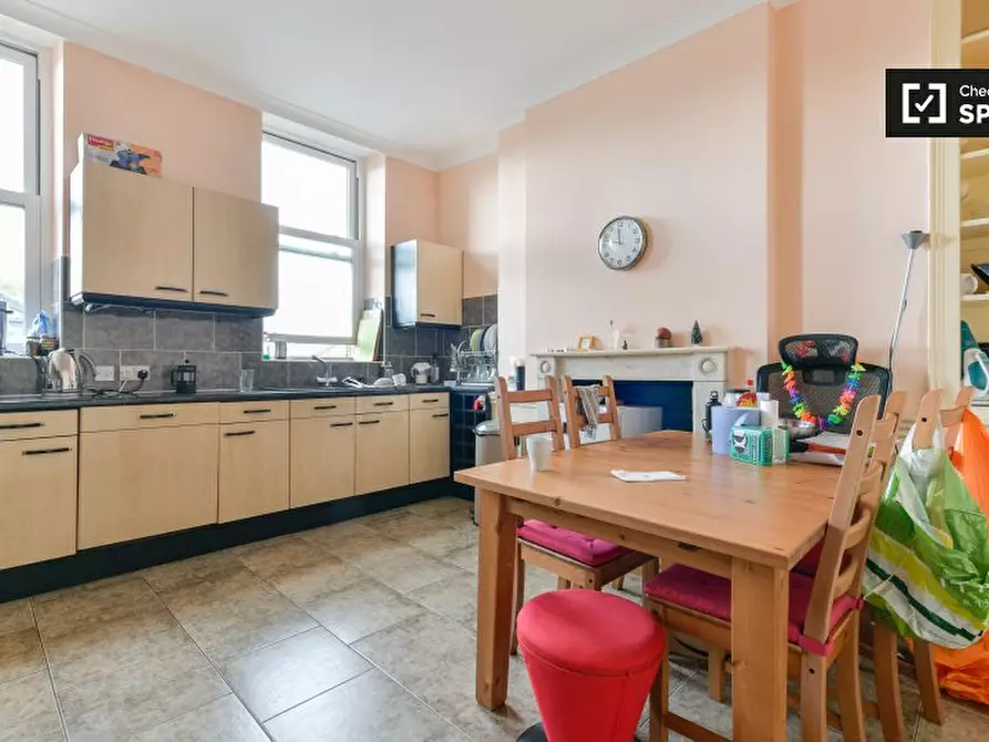 Immagine 10 di Camera condivisa in affitto  in Cross St, Islington, London N1 2BG, UK a Islington
