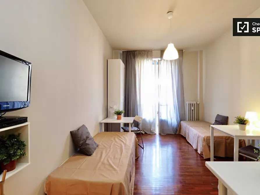 Immagine 3 di Camera condivisa in affitto  in Via Giacinto Bruzzesi a Milano