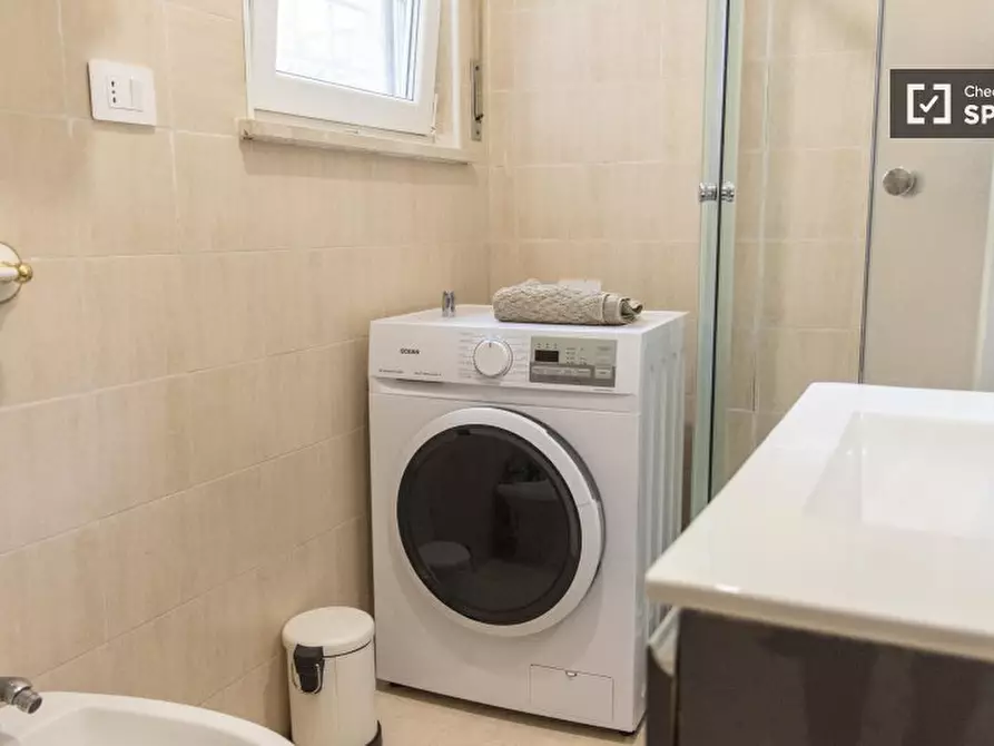 Immagine 5 di Appartamento in affitto  in Via Simone Mosca a Roma