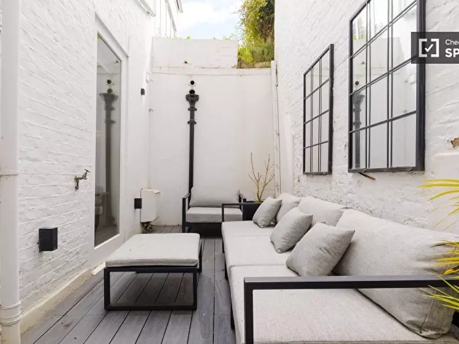 Immagine 3 di Appartamento in affitto  in Palace Gardens Terrace a Kensington