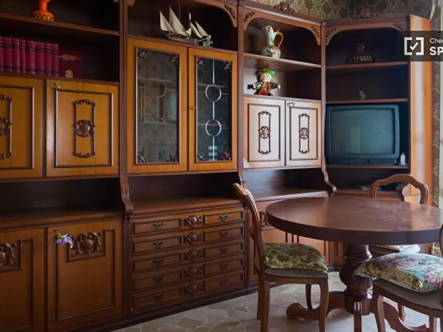 Immagine 6 di Camera condivisa in affitto  in Via Martinengo a Milano