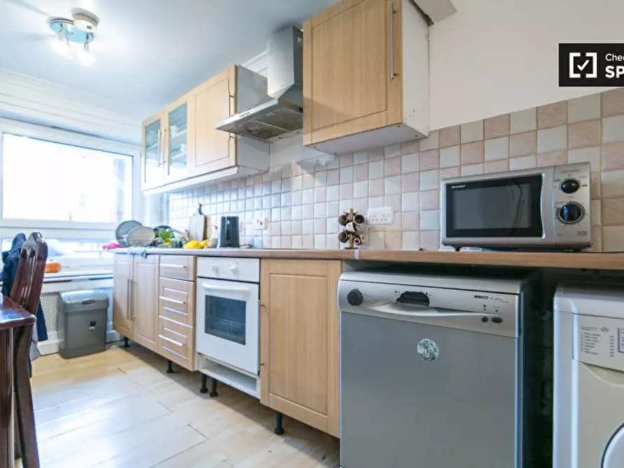 Immagine 11 di Camera condivisa in affitto  in Horton House, Field Rd, Hammersmith, London W 8HW, UK a Hammersmith