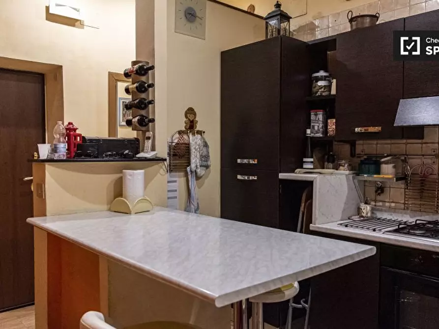 Immagine 8 di Camera condivisa in affitto  in Via dei Gelsi a Roma