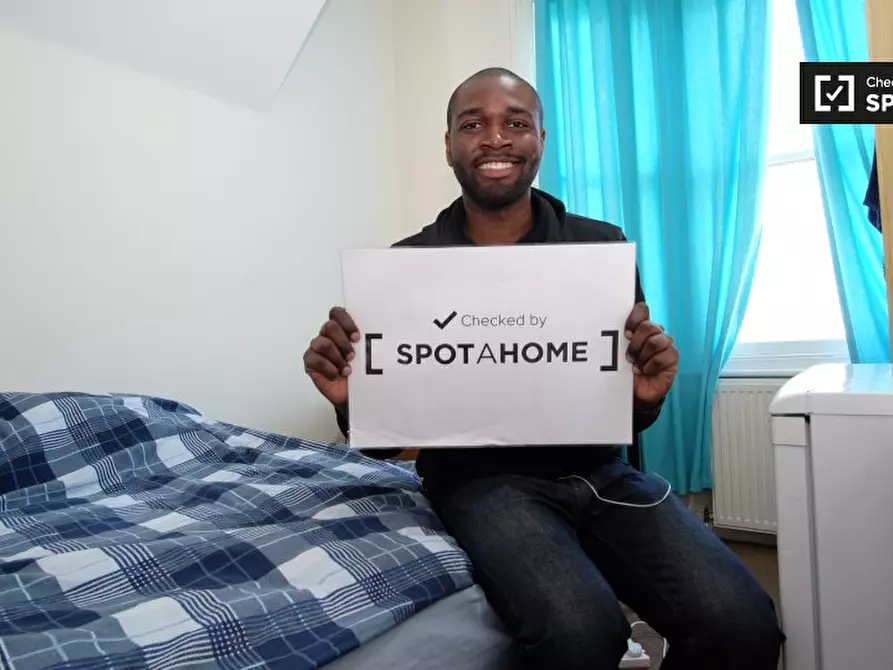 Immagine 14 di Camera condivisa in affitto  in Glenrosa Street a Hammersmith