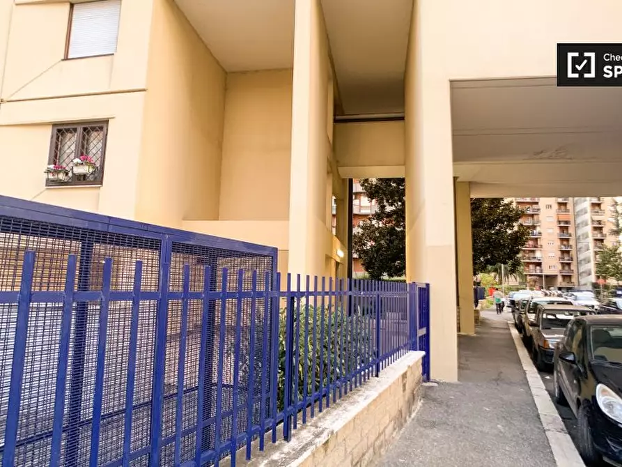 Immagine 15 di Camera condivisa in affitto  in Via Valentino Banal, 00177 Roma RM, Italy a Roma