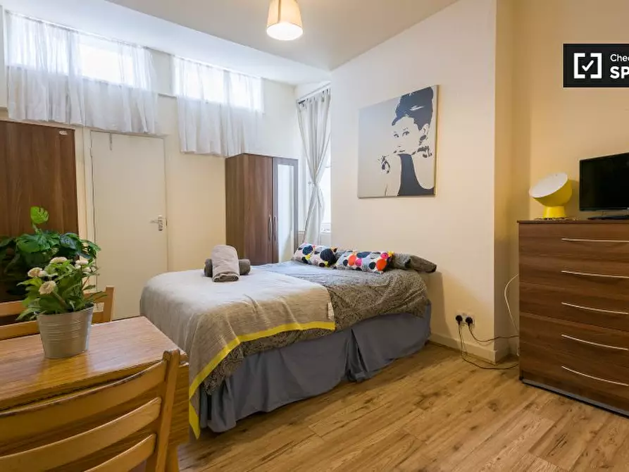 Immagine 1 di Ufficio in affitto  in Park Ave a Brent