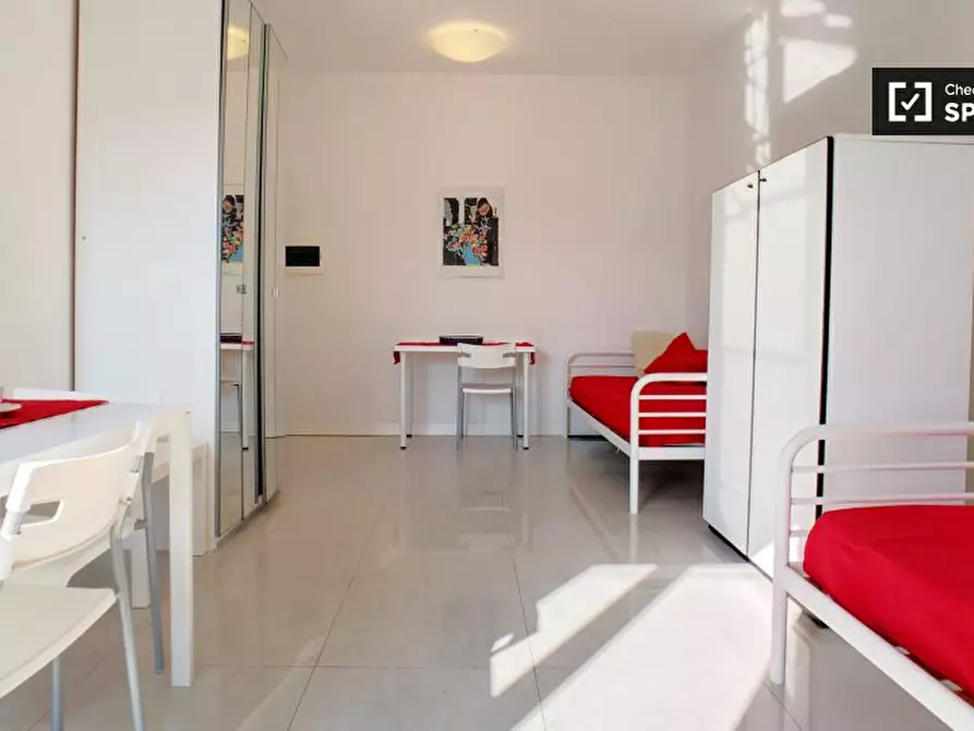 Immagine 4 di Ufficio in affitto  in Via Gianfranco Zuretti, 20125 Milano MI, Italy a Milano