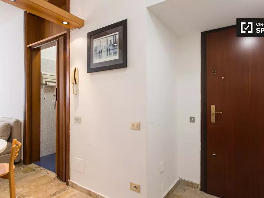 Immagine 2 di Ufficio in affitto  in Via Egadi a Milano