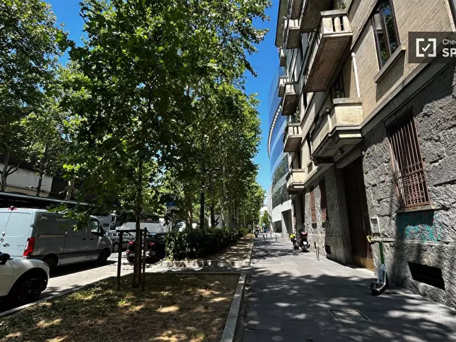 Immagine 15 di Appartamento in affitto  in Via Valtellina a Milano