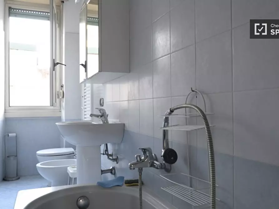 Immagine 8 di Camera condivisa in affitto  in via Baveno a Milano