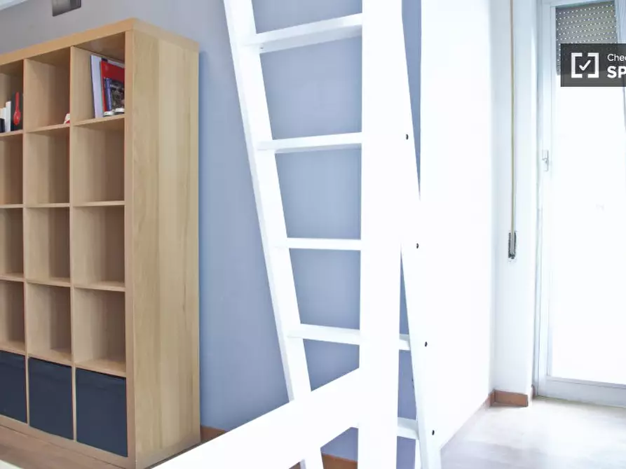 Immagine 3 di Camera condivisa in affitto  in Viale Libia a Roma