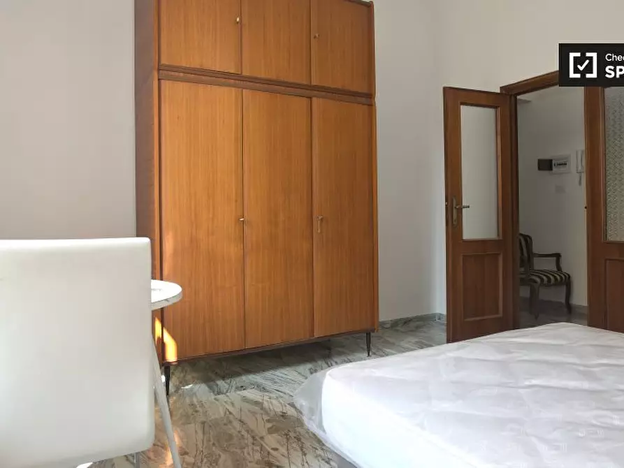 Immagine 12 di Camera condivisa in affitto  in Via Annibal Caro a Roma