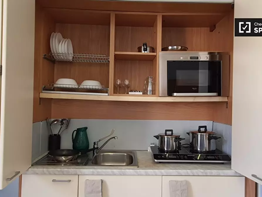 Immagine 12 di Camera condivisa in affitto  in Via Anton Giulio Barrili a Milano