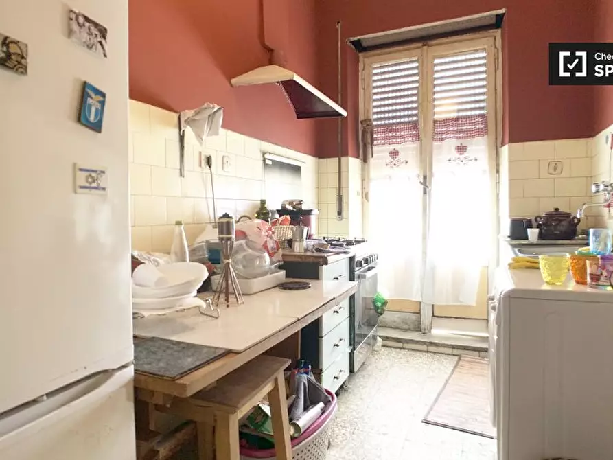 Immagine 5 di Camera condivisa in affitto  in Via Simone Mosca, 00168 Roma RM, Italy a Roma