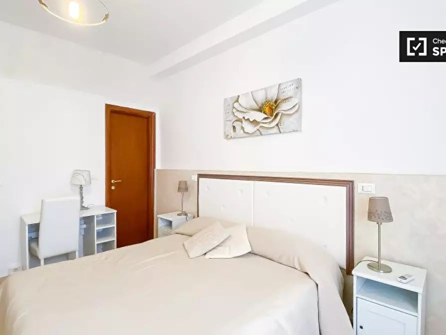 Immagine 19 di Camera condivisa in affitto  in Via Giovanni da Empoli a Roma
