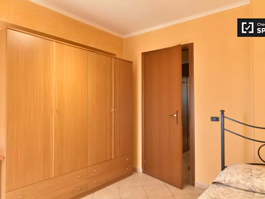 Immagine 16 di Camera condivisa in affitto  in Via Tullio Garbari, 00125 Roma RM, Italy a Roma