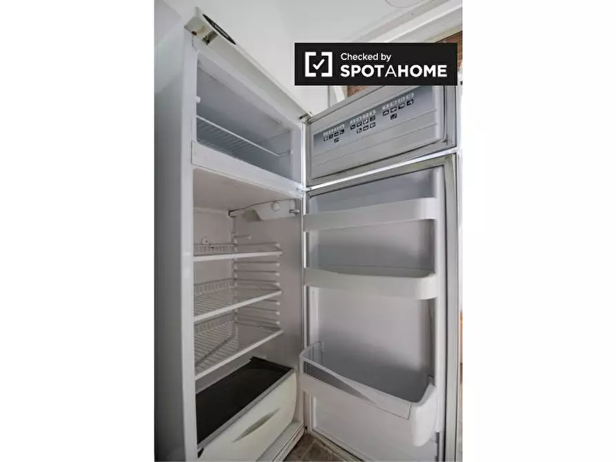 Immagine 13 di Camera condivisa in affitto  in Via Lima, 10137 Torino TO, Italy a Torino