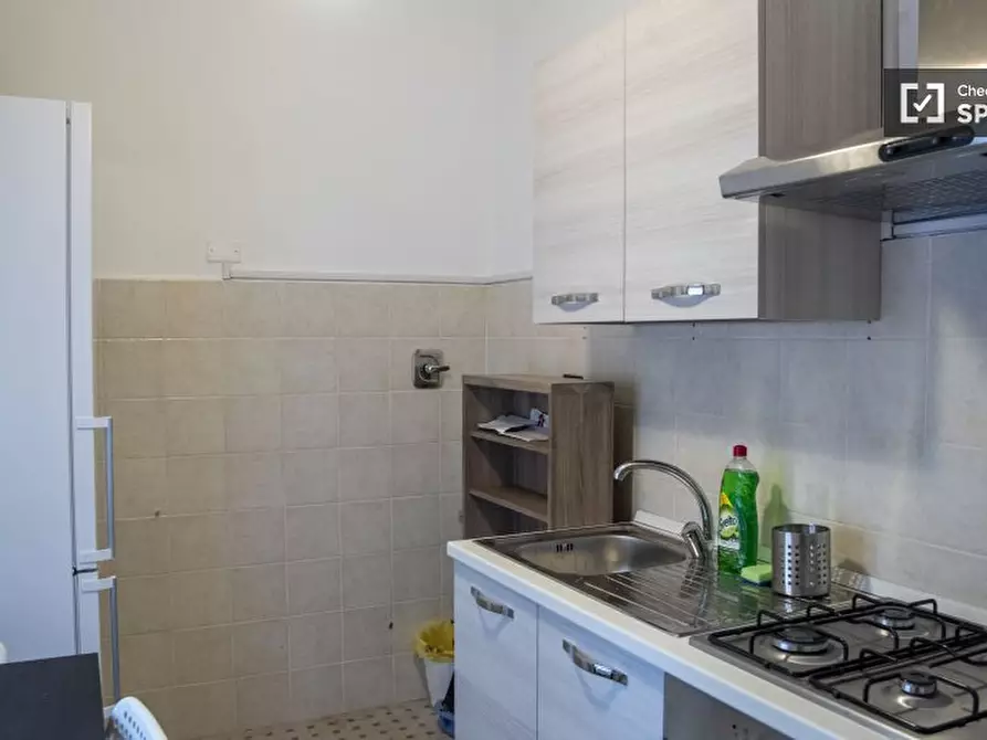 Immagine 16 di Camera condivisa in affitto  in Via Giuseppe Lorenzoni a Roma