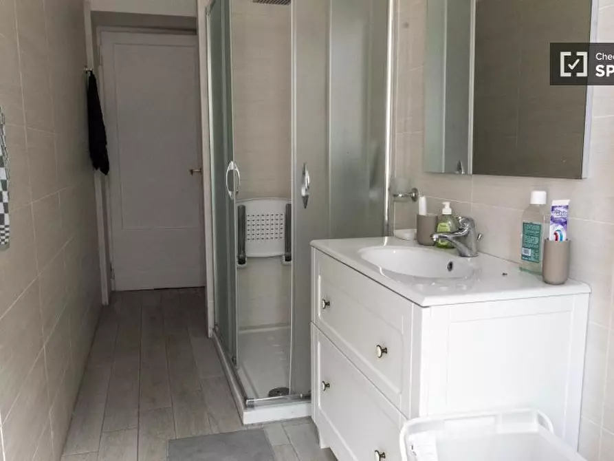 Immagine 9 di Camera condivisa in affitto  in Via Principe Eugenio a Roma