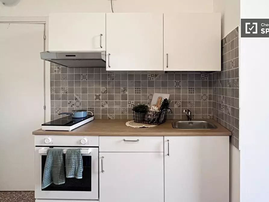 Immagine 2 di Appartamento in affitto  in Piazza Insubria a Milano