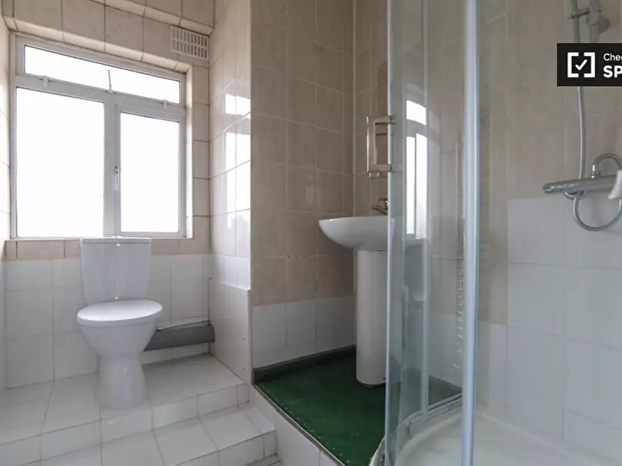 Immagine 9 di Camera condivisa in affitto  in Linale House a Islington