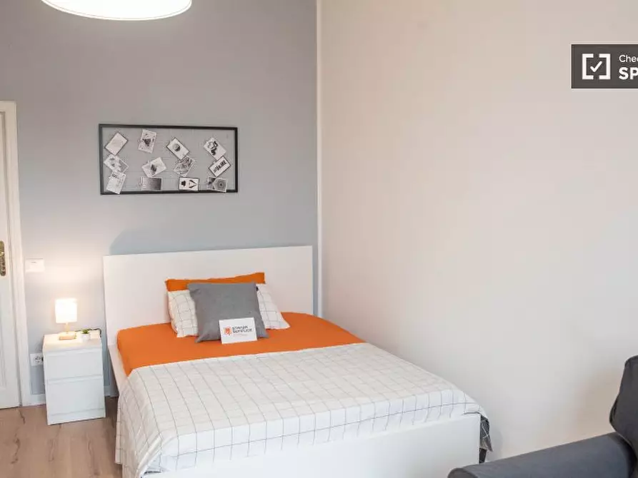 Immagine 1 di Camera condivisa in affitto  in Via Ostiense a Roma