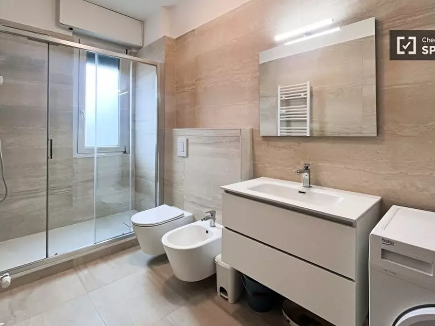 Immagine 8 di Camera condivisa in affitto  in Via Orbetello a Milano