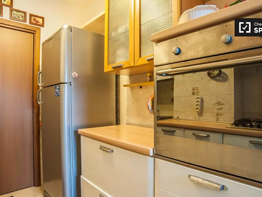 Immagine 14 di Camera condivisa in affitto  in Via del Podere Fiume a Roma