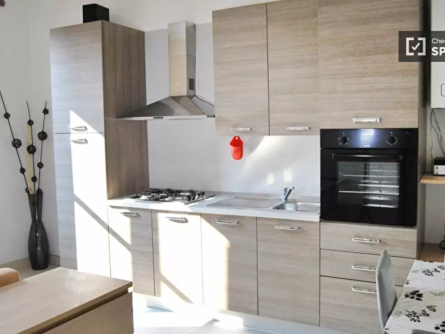 Immagine 4 di Appartamento in affitto  in Via Garegnano a Milano