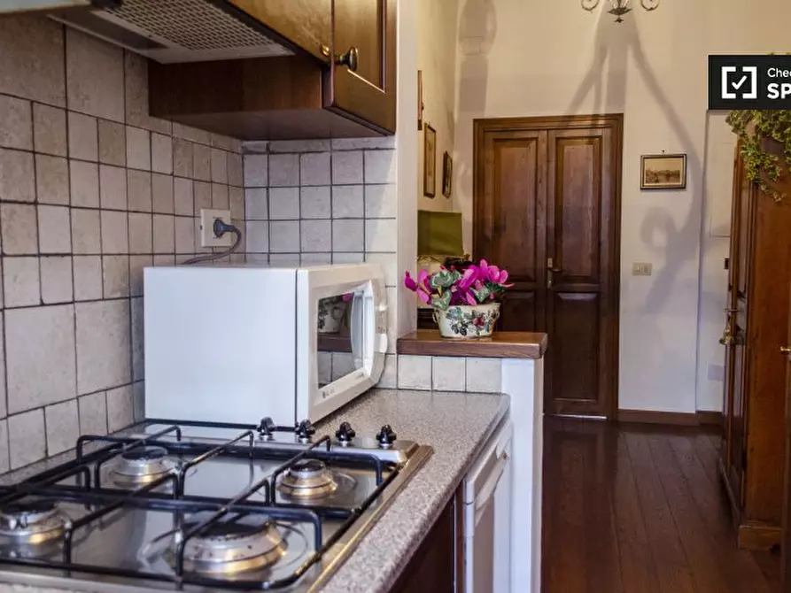 Immagine 8 di Appartamento in affitto  in Vicolo del Leopardo, 00153 Roma RM, Italy a Roma