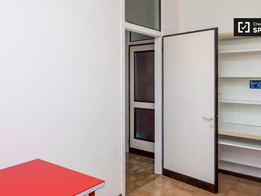 Immagine 3 di Camera condivisa in affitto  in Via Michele Saponaro a Milano