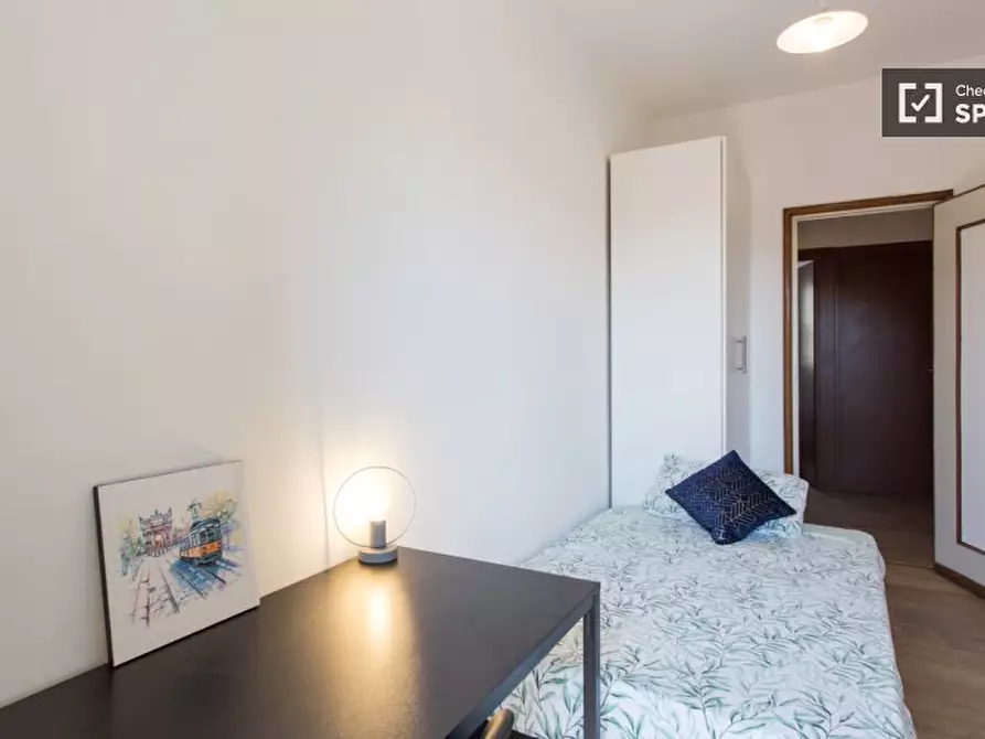 Immagine 3 di Camera condivisa in affitto  in Via Donatello a Milano