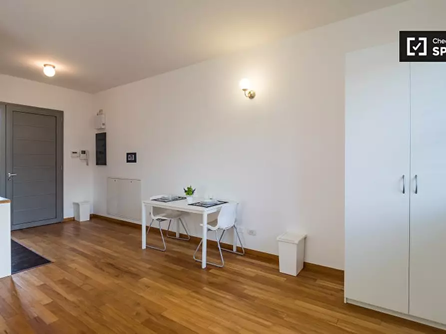 Immagine 4 di Ufficio in affitto  in Via Enrico Cosenz a Milano