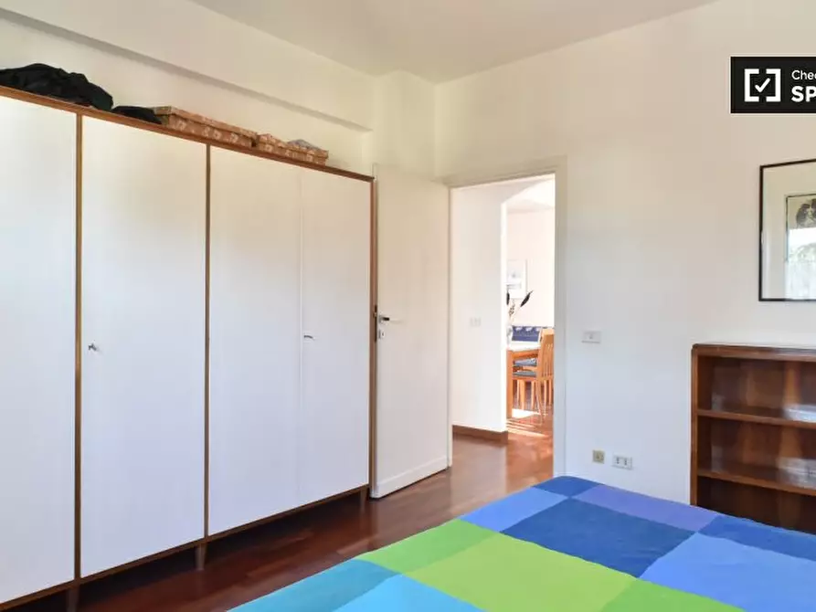 Immagine 4 di Camera condivisa in affitto  in Via Ivanoe Bonomi a Roma