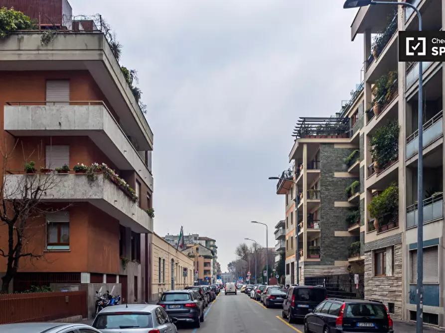 Immagine 19 di Camera condivisa in affitto  in Via Moisè Loria a Milano
