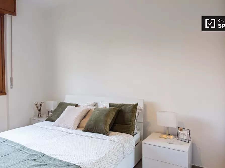 Immagine 2 di Camera condivisa in affitto  in Via Toce a Milano