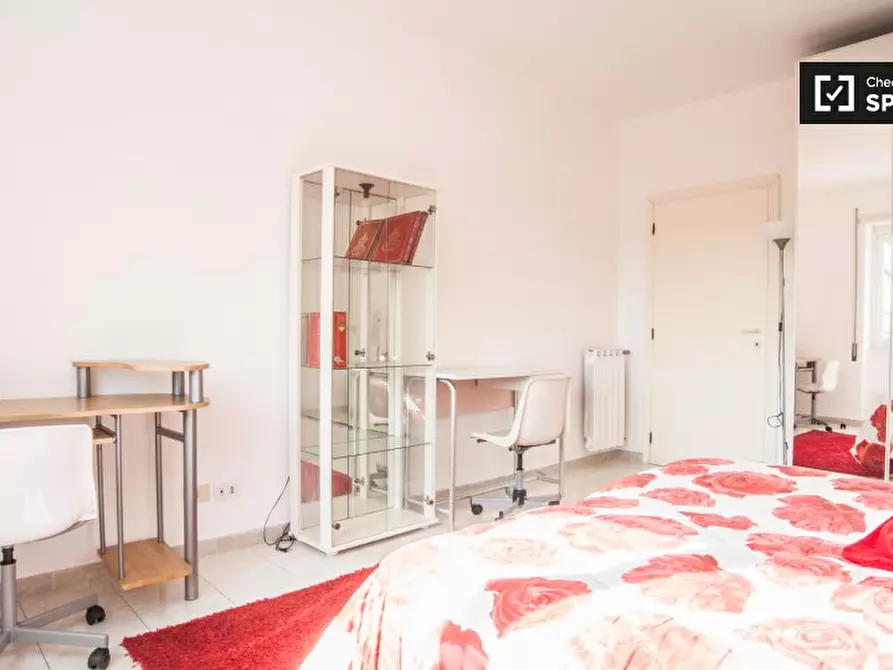 Immagine 3 di Camera condivisa in affitto  in Via Pietro Romano, 00169 Roma RM, Italy a Roma