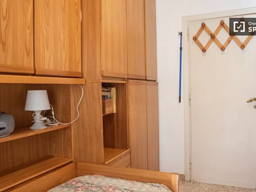 Immagine 8 di Appartamento in affitto  in Via Casalmonferrato a Roma