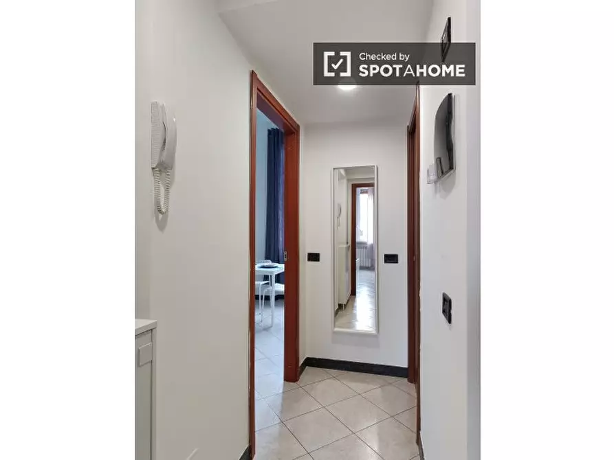 Immagine 15 di Camera condivisa in affitto  in Via Asiago a Milano