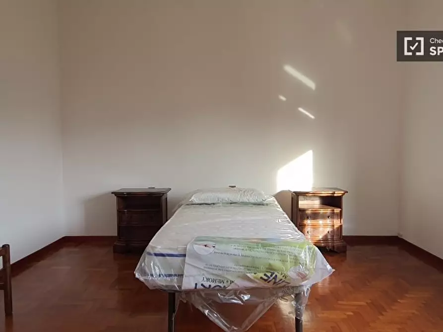 Immagine 2 di Camera condivisa in affitto  in Via G. Deledda a Treviolo