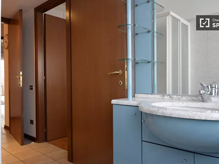 Immagine 19 di Camera condivisa in affitto  in Via dell'Innovazione a Milano