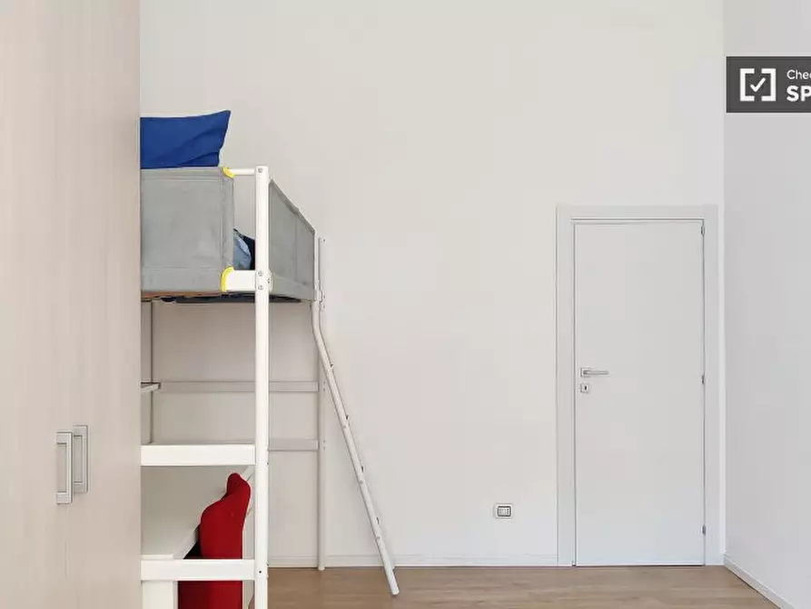 Immagine 3 di Camera condivisa in affitto  in Via Mac Mahon a Milano