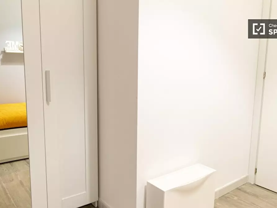 Immagine 3 di Camera condivisa in affitto  in Via in Selci a Roma
