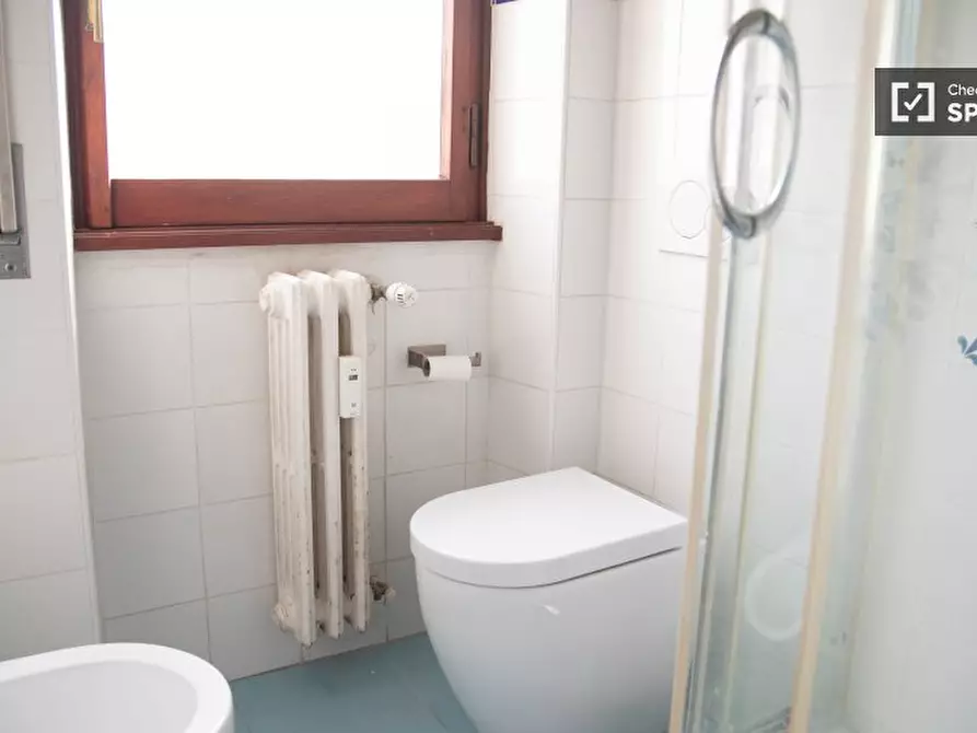 Immagine 5 di Camera condivisa in affitto  in Via Colle Di Mezzo a Roma