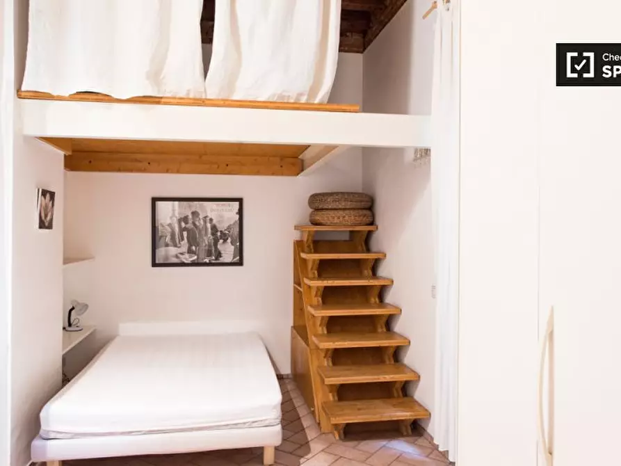 Immagine 15 di Appartamento in affitto  in Via Fiori Chiari, 20121 Milano MI, Italy a Milano