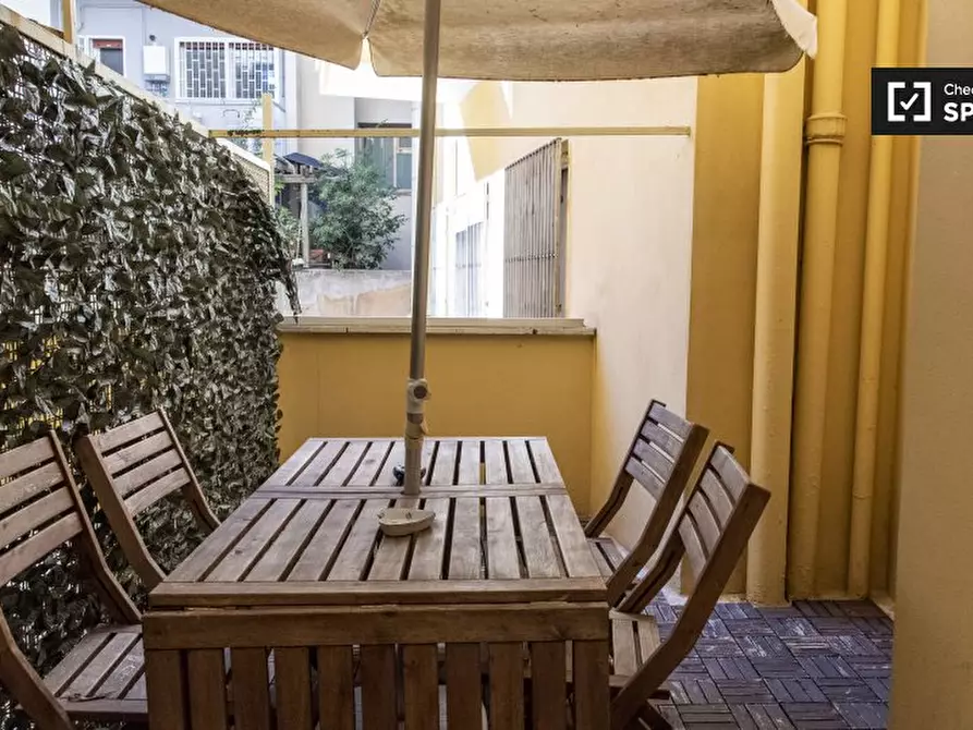 Immagine 11 di Camera condivisa in affitto  in Via Tigrè a Roma